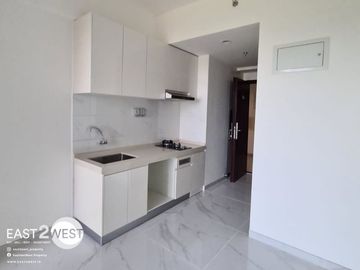 Dijual Apartemen Sky House BSD City Tangerang Selatan Type Studio Ada 2 Unit Di Lantai 8 dan 22
