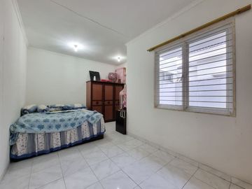 DIJUAL CEPAT RUMAH HOEK 2 LANTAI SIAP HUNI DI MICHELIA GADING SERPONG