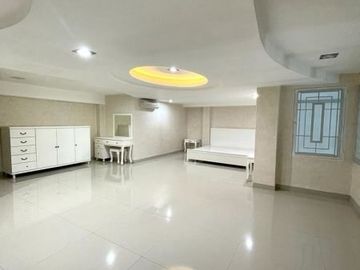 Villa Jalan Madong Lubis (dekat Jalan Sei Kera) Medan