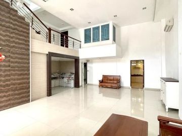 Villa Jalan Madong Lubis (dekat Jalan Sei Kera) Medan