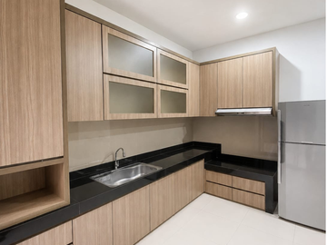 RUMAH LEBAR 8 di EMINENT BSD, seberang ICE BSD