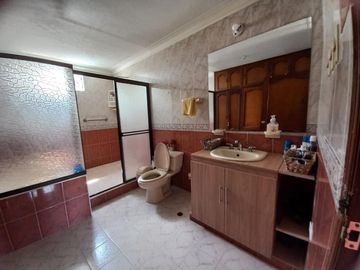COD. 577 - SE VENDE CASA - BARRIO: FLORENCIA I