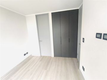 Arriendo departamento nuevo estilo mariposa, las condes