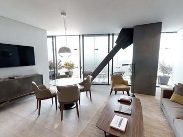 Condominio con terraza de 24 m2 vista al bosque de Chapultepec, cuarto de servic