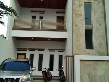 Rumah LUX siap huni nyaman di cikutra dekat cigadung