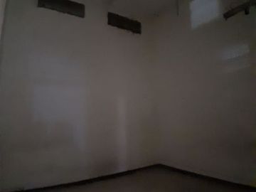 Rumah Dukuh Kupang Barat Bebas banjir, bisa untuk rumah kost