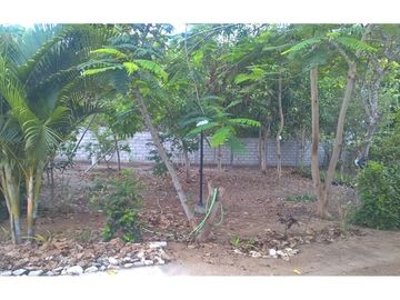 Casa amoblada  y terreno de venta zona Puerto Cayo