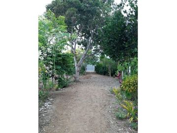 Casa amoblada  y terreno de venta zona Puerto Cayo