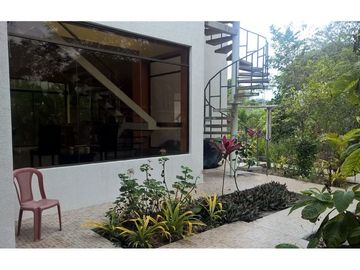 Casa amoblada  y terreno de venta zona Puerto Cayo