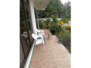Casa amoblada  y terreno de venta zona Puerto Cayo