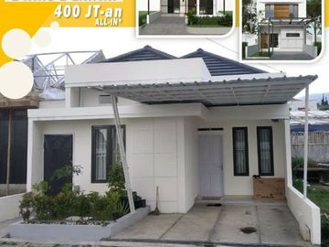 Sejuk dan Dingir Rumah di Cihanjuang bandung Utara dekat Cisarua Lembang Cash 438 juta