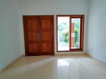 For Rent Single House at Kemang & Condition Semi Furnished HSE-A0426