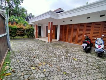 For Rent Single House at Kemang & Condition Semi Furnished HSE-A0426