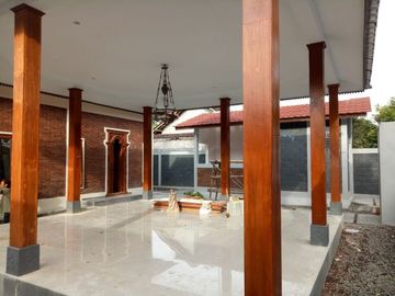 Rumah Konsep Joglo Modern Di Utara Candi Prambanan Yogyakarta