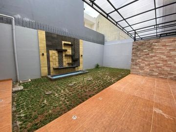 Dijual/Disewakan Rumah Taman Telaga Golf BSD City 3 Kamar Tidur Semi Furnished Luas Murah