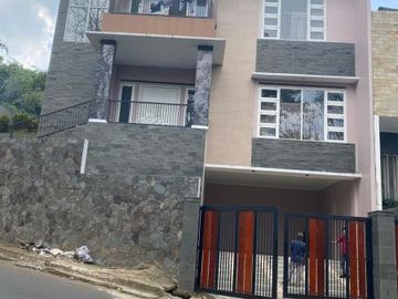 rumah dago jl.ir djuanda bandung komp.pandawa aman nyaman bebas banjir