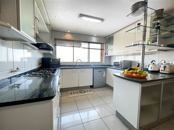 Departamento en Venta en Hermanos Cabot, Avda. Presidente Kennedy, Las Condes