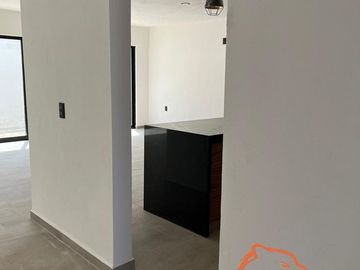 CASA EN VENTA NUEVA EN GRAND JURIQUILLA