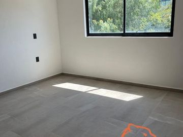 CASA EN VENTA NUEVA EN GRAND JURIQUILLA