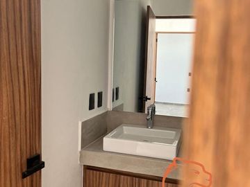 CASA EN VENTA NUEVA EN GRAND JURIQUILLA