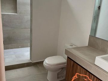 CASA EN VENTA NUEVA EN GRAND JURIQUILLA
