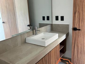 CASA EN VENTA NUEVA EN GRAND JURIQUILLA