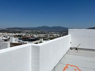 CASA EN VENTA NUEVA EN GRAND JURIQUILLA