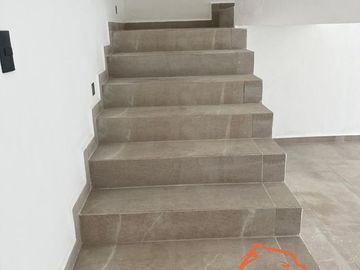 CASA EN VENTA NUEVA EN GRAND JURIQUILLA