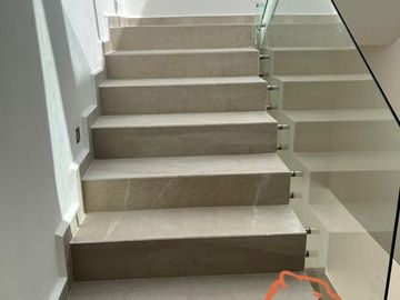 CASA EN VENTA NUEVA EN GRAND JURIQUILLA
