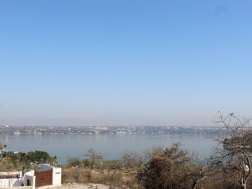 Casa en venta con vista al lago de Tequesquitengo, Morelos