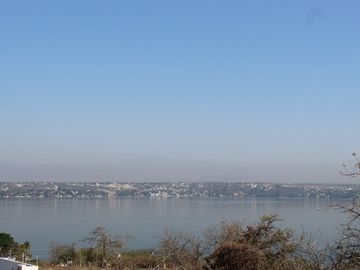 Casa en venta con vista al lago de Tequesquitengo, Morelos