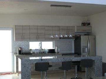 Casa en venta con vista al lago de Tequesquitengo, Morelos
