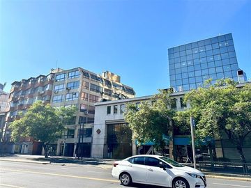 Oficina en Venta en Av. Providencia - Metro P. de Valdivia