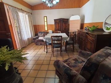 00036 Amplia casa para 10 personas sobre Av. Principal en Villa Cura Brochero