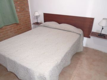 00043 Departamento en alquiler temporario de 1 dormitorio c/ cochera en Villa Cura Brochero