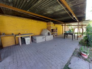 0228-Excelente Casa en alquiler temporario 3 dormitorios c/coch en V.C.Brochero