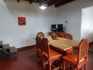 0228-Excelente Casa en alquiler temporario 3 dormitorios c/coch en V.C.Brochero