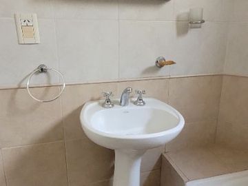 Departamento en venta de 2 dormitorios c/ cochera en San Cristóbal