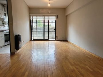 Departamento en venta de 2 dormitorios c/ cochera en San Cristóbal