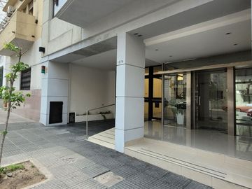 Departamento en venta de 2 dormitorios c/ cochera en San Cristóbal