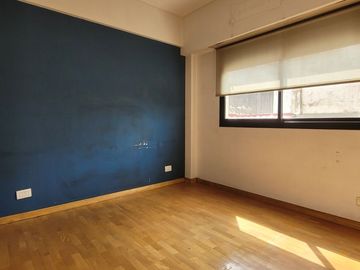 Departamento en venta de 2 dormitorios c/ cochera en San Cristóbal