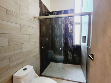 Casa en Venta Con opcion recámara planta baja, alberca, jacuzzi Fracc LAS PALMAS