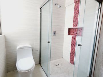 Casa en Venta Con opcion recámara planta baja, alberca, jacuzzi Fracc LAS PALMAS