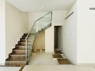 Casa en Venta Con opcion recámara planta baja, alberca, jacuzzi Fracc LAS PALMAS