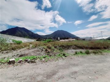 EN VENTA TERRENO DE 2500 METROS EN SAN ANTONIO DE PICHINCHA