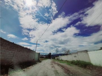 EN VENTA TERRENO DE 2500 METROS EN SAN ANTONIO DE PICHINCHA