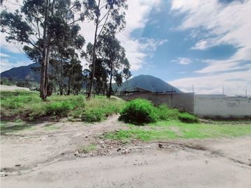 EN VENTA TERRENO DE 2500 METROS EN SAN ANTONIO DE PICHINCHA