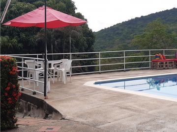 Venta finca en Melgar 3.000 mts, con vista,  Tolima