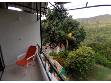 Venta finca en Melgar 3.000 mts, con vista,  Tolima