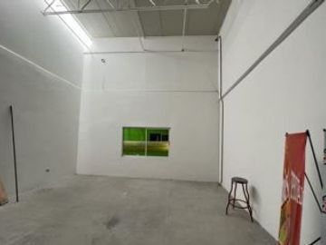 Bodega comercial en venta en Multicomercial Guadalupe
